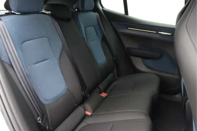 Volvo EX30 (2023) thumbnail 25