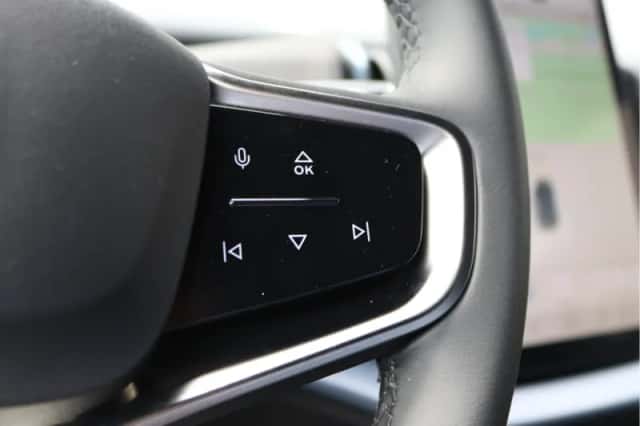 Volvo EX30 (2023) thumbnail 31