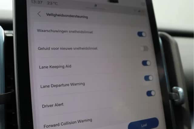 Volvo EX30 (2023) thumbnail 44