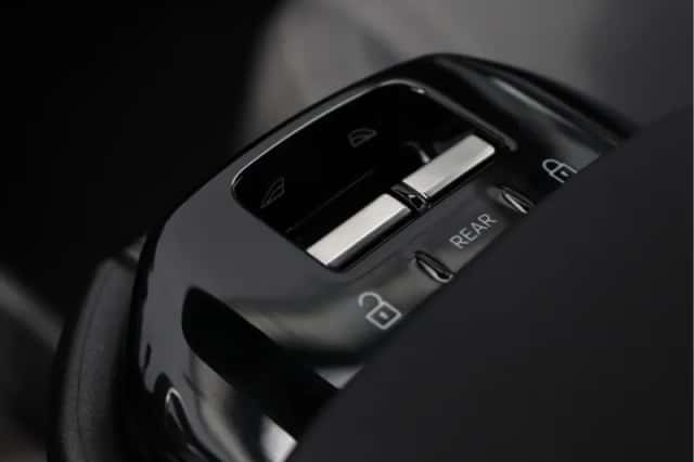 Volvo EX30 (2023) thumbnail 49