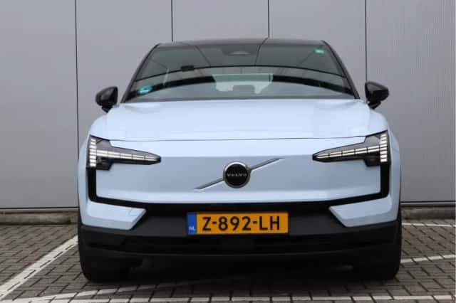 Volvo EX30 (2023) thumbnail 6