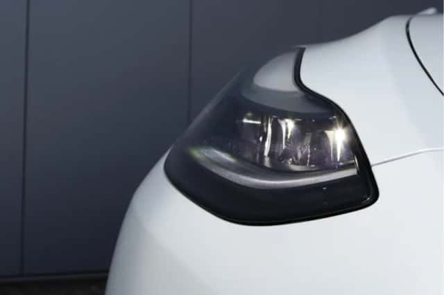 Tesla Model Y (2022) thumbnail 8