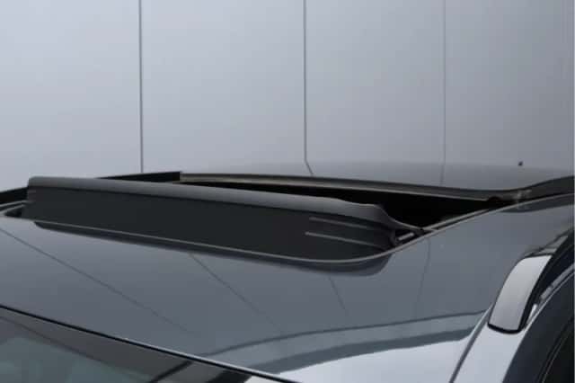 Audi e-tron (2019) thumbnail 16