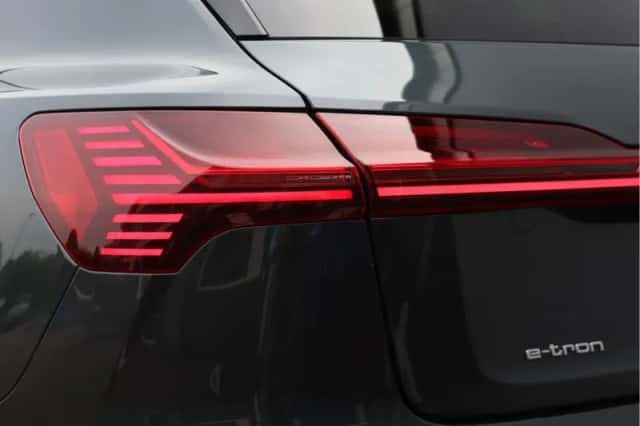 Audi e-tron (2019) thumbnail 19