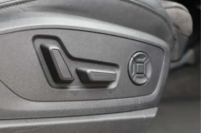 Audi e-tron (2019) thumbnail 29