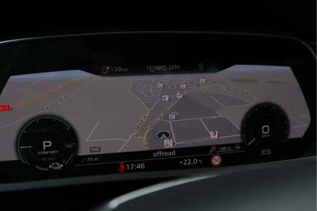 Audi e-tron (2019) thumbnail 51