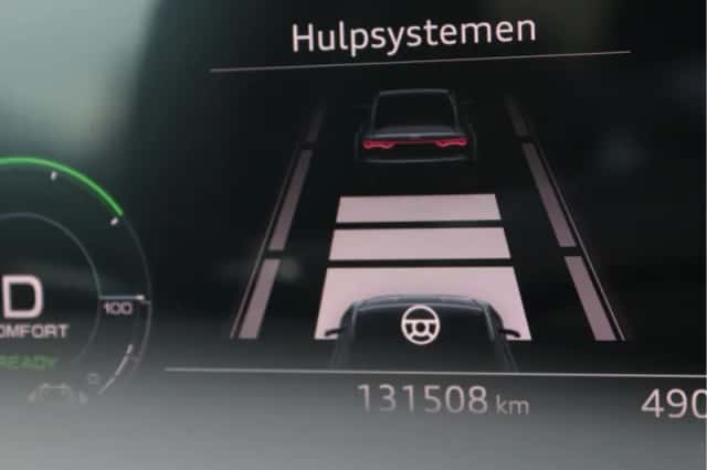 Audi e-tron (2019) thumbnail 52