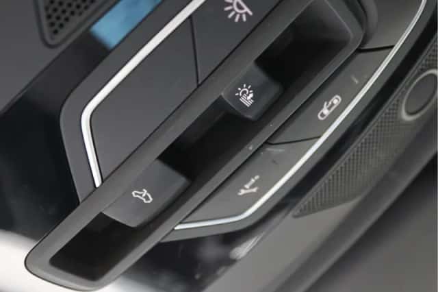 Audi e-tron (2019) thumbnail 74