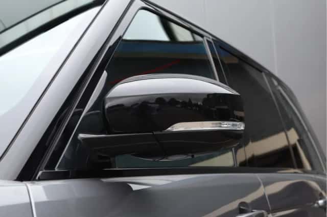 Land Rover Range Rover (2018) thumbnail 14