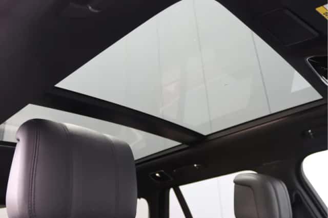 Land Rover Range Rover (2018) thumbnail 38