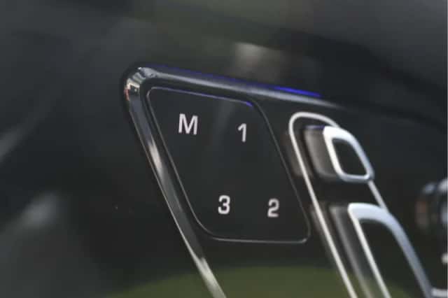 Land Rover Range Rover (2018) thumbnail 42