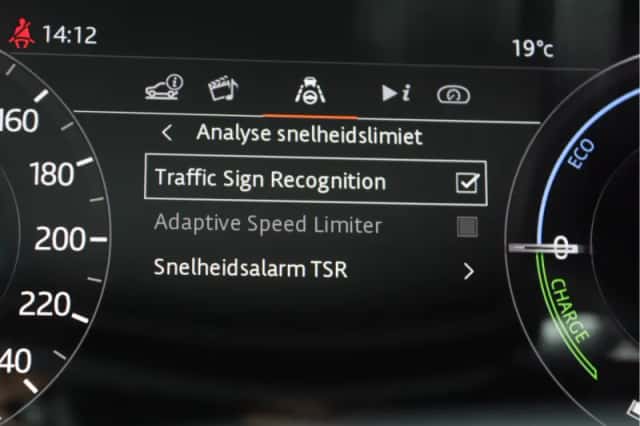 Land Rover Range Rover (2018) thumbnail 57