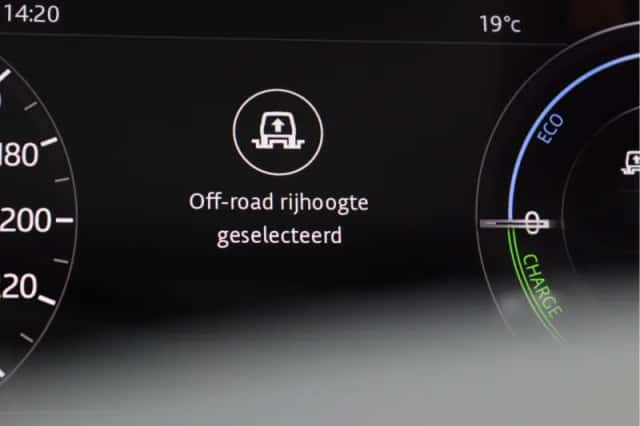 Land Rover Range Rover (2018) thumbnail 62