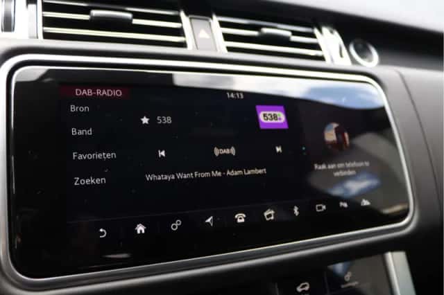 Land Rover Range Rover (2018) thumbnail 65