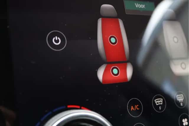 Land Rover Range Rover (2018) thumbnail 74
