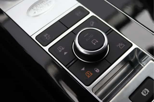 Land Rover Range Rover (2018) thumbnail 84