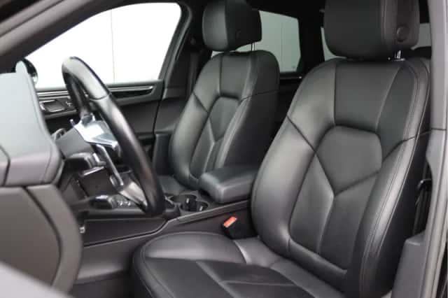 Porsche Macan (2014) thumbnail 4