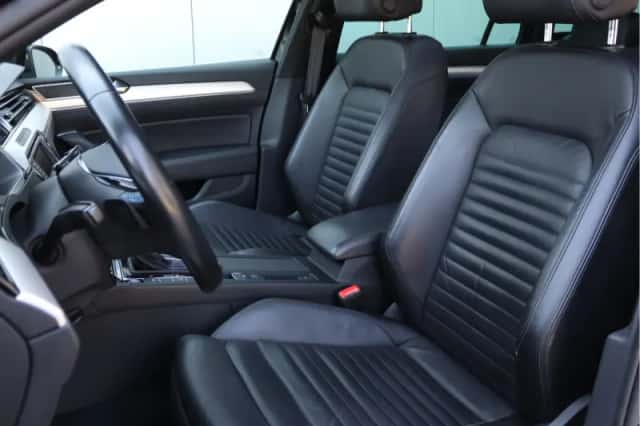 Volkswagen Passat (2015) thumbnail 5