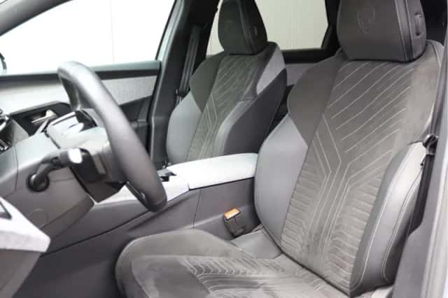 Peugeot E-5008 (2024) thumbnail 5