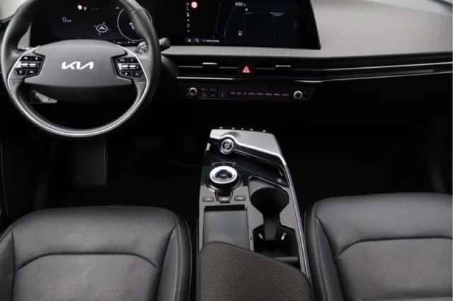 Kia EV6 (2021) thumbnail 4