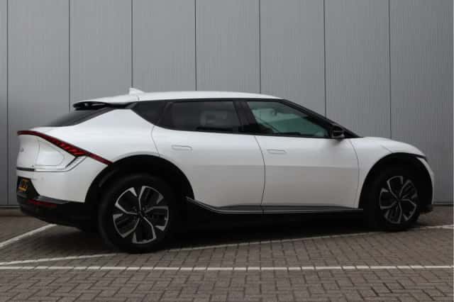 Kia EV6 (2021) thumbnail 6
