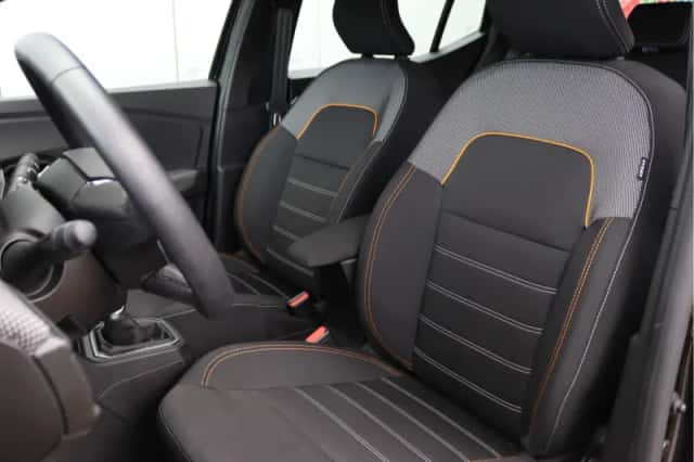 Dacia Sandero Stepway (2021) thumbnail 4