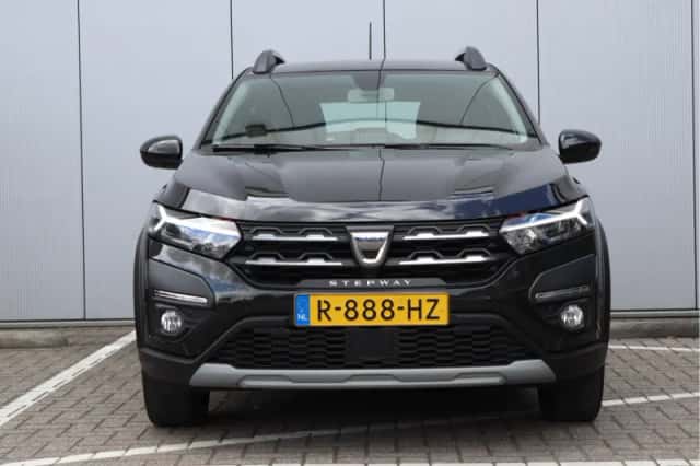 Dacia Sandero Stepway (2021) thumbnail 6