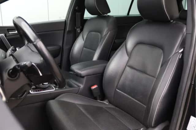 Kia Sportage (2016) thumbnail 4