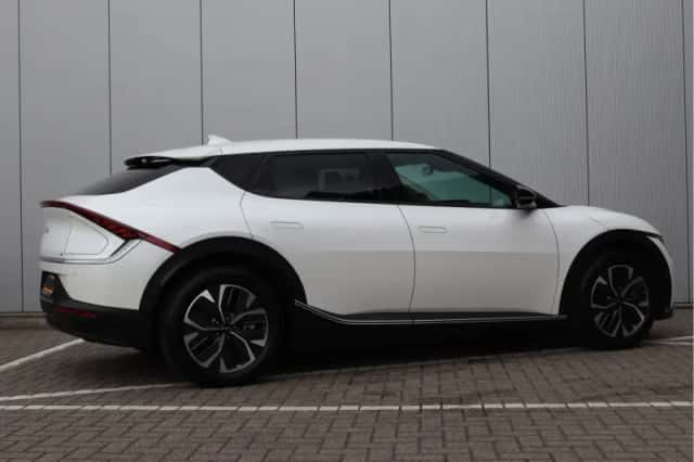 Kia EV6 (2022) thumbnail 6