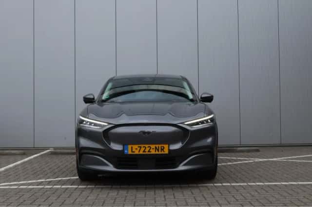Ford Mustang (2020) thumbnail 6