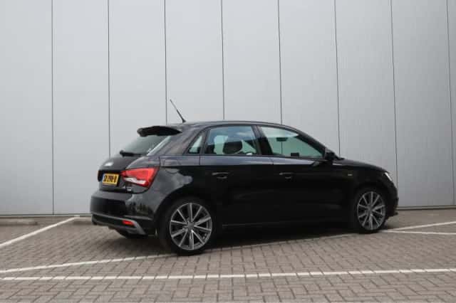 Audi A1 (2018) thumbnail 5