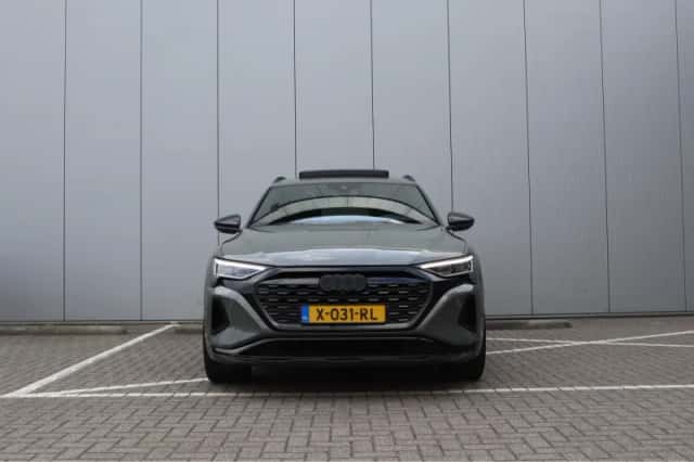 Audi Q8 e-tron (2023) thumbnail 6