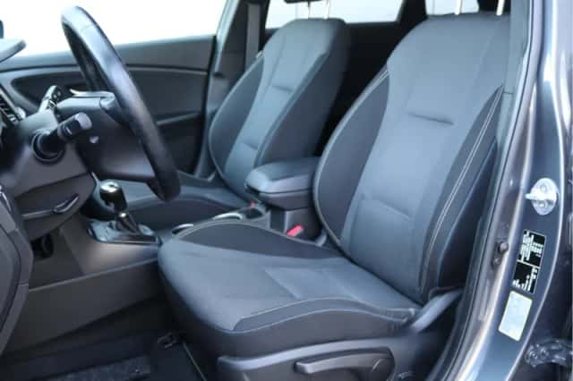 Hyundai i30 (2015) thumbnail 3