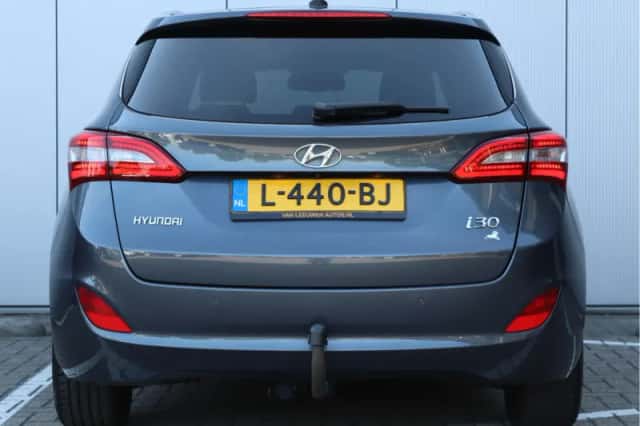 Hyundai i30 (2015) thumbnail 6