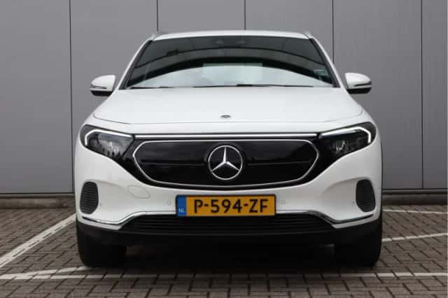 Mercedes-Benz EQA (2021) thumbnail 6