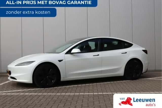 Tesla Model 3 (2023) thumbnail 1