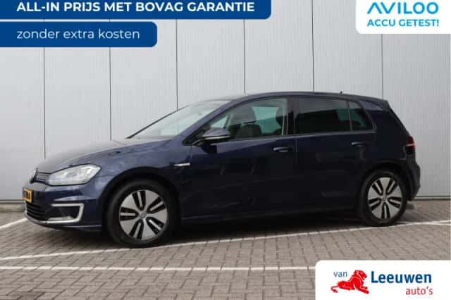 Volkswagen E-Golf (2014) thumbnail 1