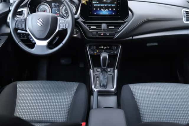 Suzuki S-Cross (2022) thumbnail 3