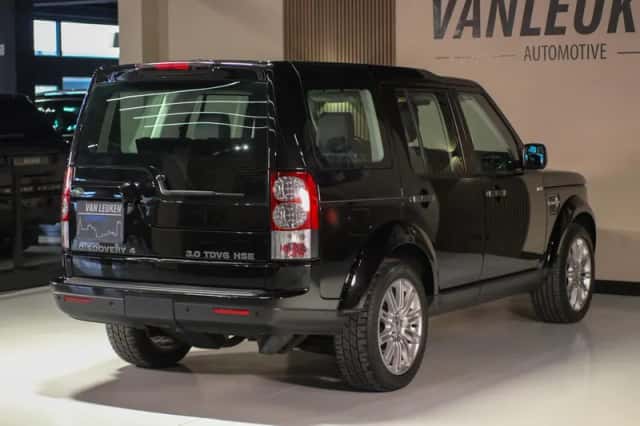 Land Rover Discovery (2010) thumbnail 5