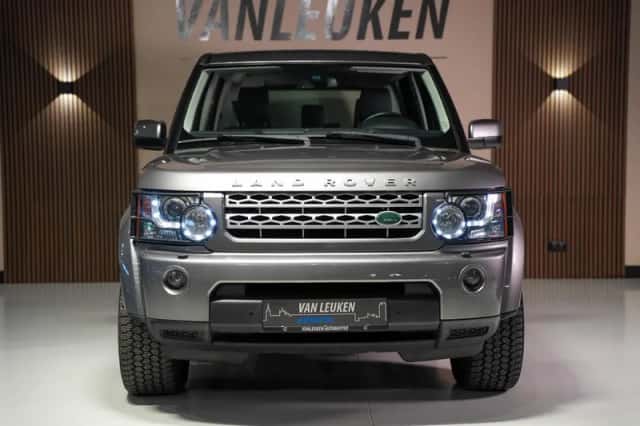 Land Rover Discovery (2011) thumbnail 3