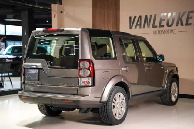 Land Rover Discovery (2011) thumbnail 5