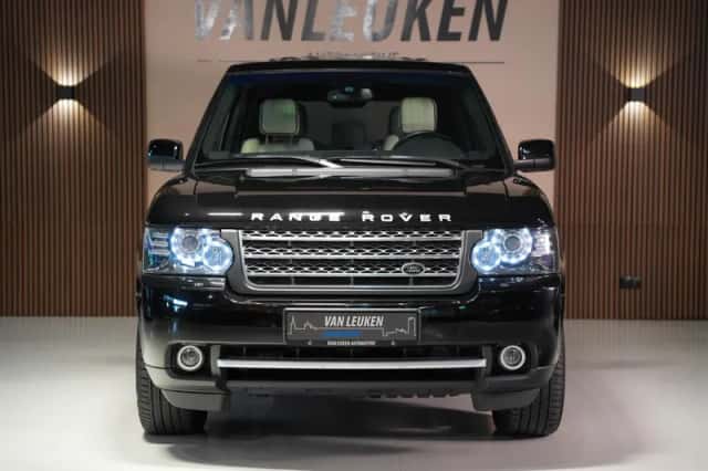 Land Rover Range Rover (2010) thumbnail 3