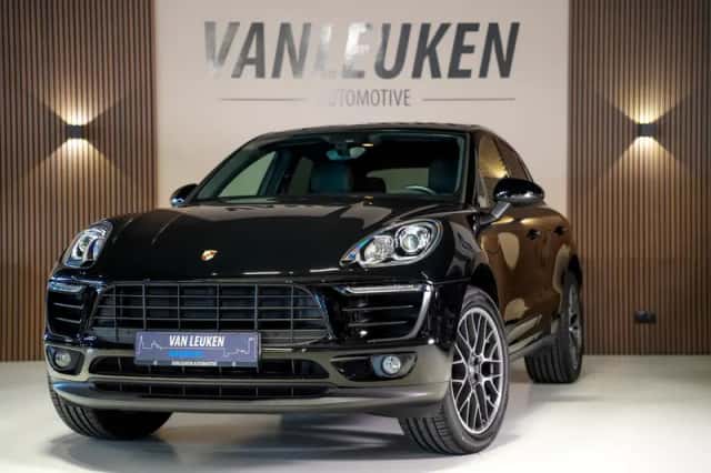 Porsche Macan (2018) thumbnail 1