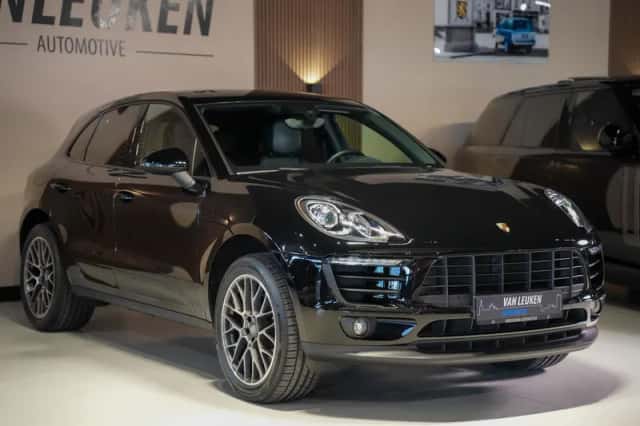 Porsche Macan (2018) thumbnail 4