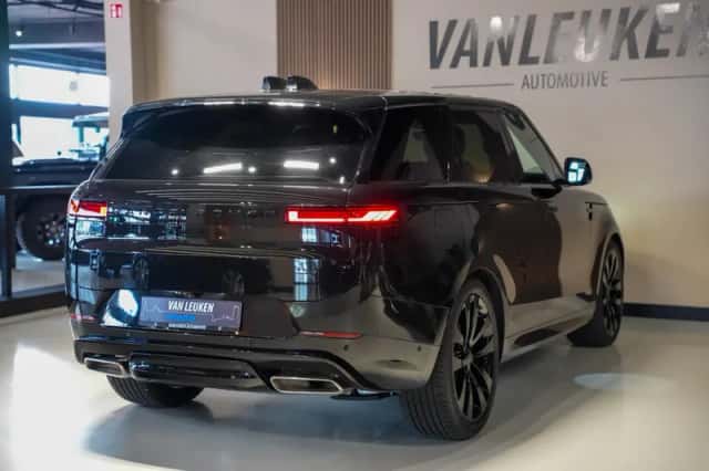 Land Rover Range Rover Sport (2026) thumbnail 5
