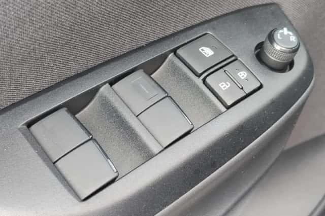 Toyota Yaris Cross (2024) thumbnail 16