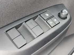 Toyota Yaris Cross (2024) thumbnail 16