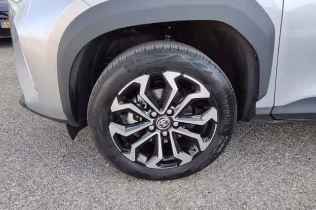 Toyota Yaris Cross (2024) thumbnail 32