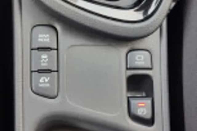 Toyota Yaris Cross (2024) thumbnail 59