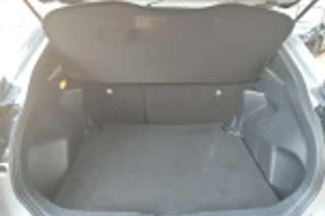 Toyota Yaris Cross (2024) thumbnail 64